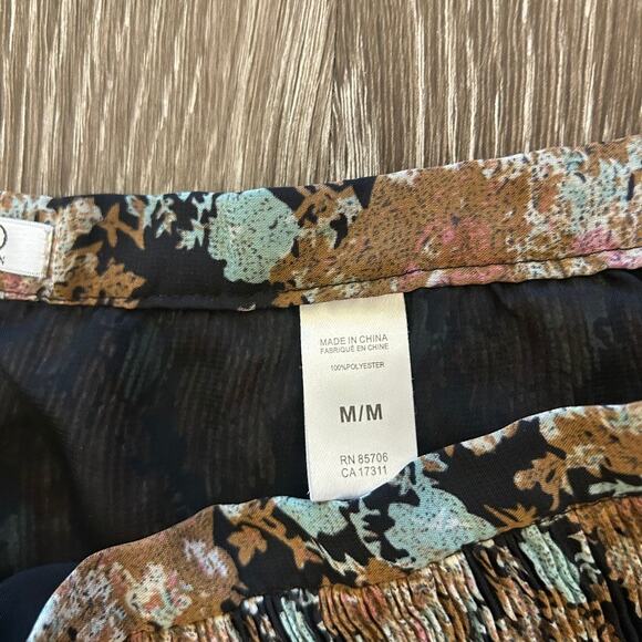 Buffalo David Bitton Lisinda Pleated Mini Skirt Sz Medium Boho Floral Print EUC - Picture 3 of 11